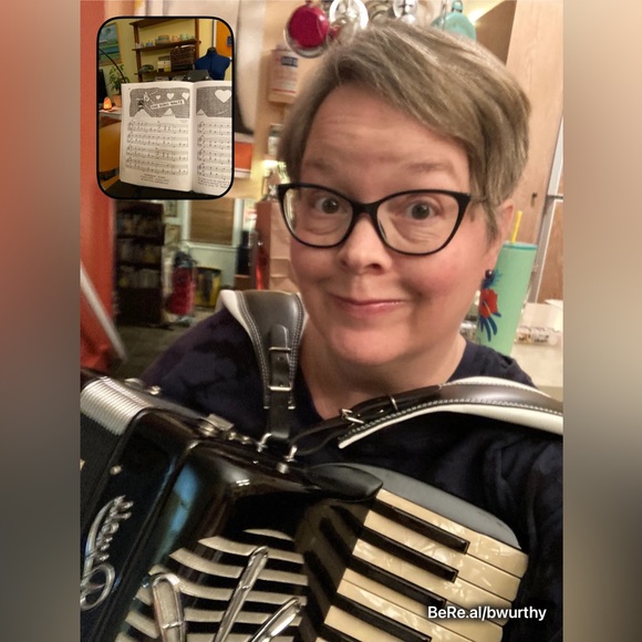 Meet your Posher, Betsy - Picture 5 of 6